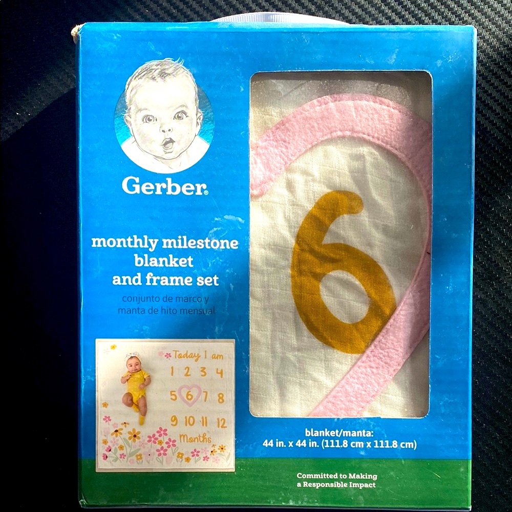 Gerber “Yellow Princess” Milestone Blanket & Frame Set